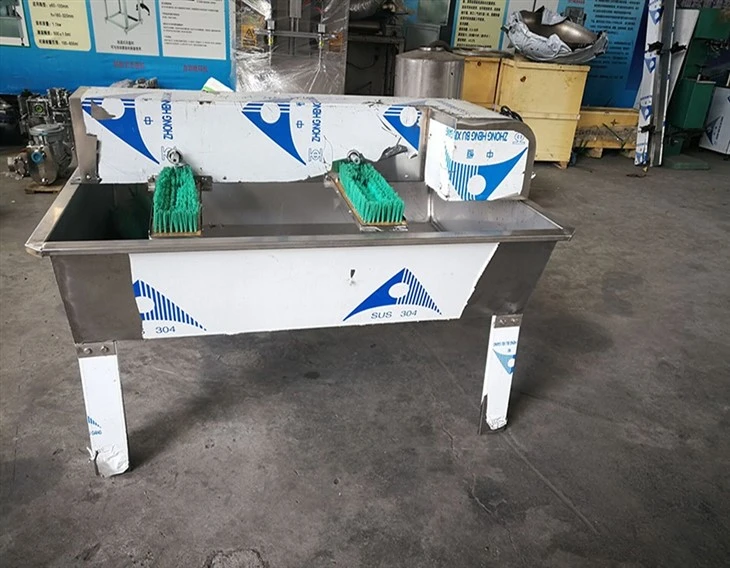 Bottle Brushing Washing Machine